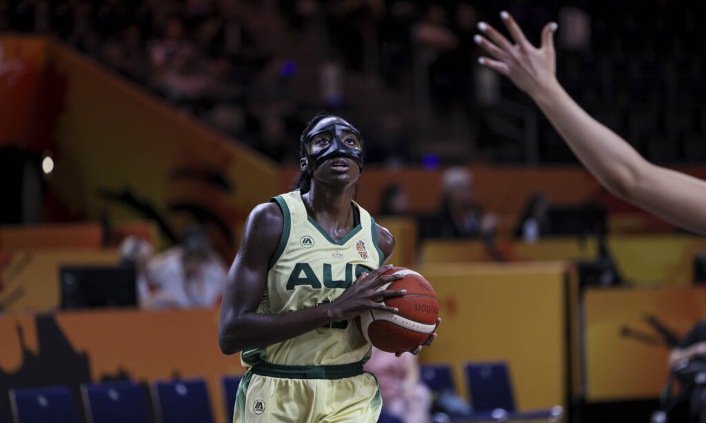 Eziyoda Magbegor (Australien)